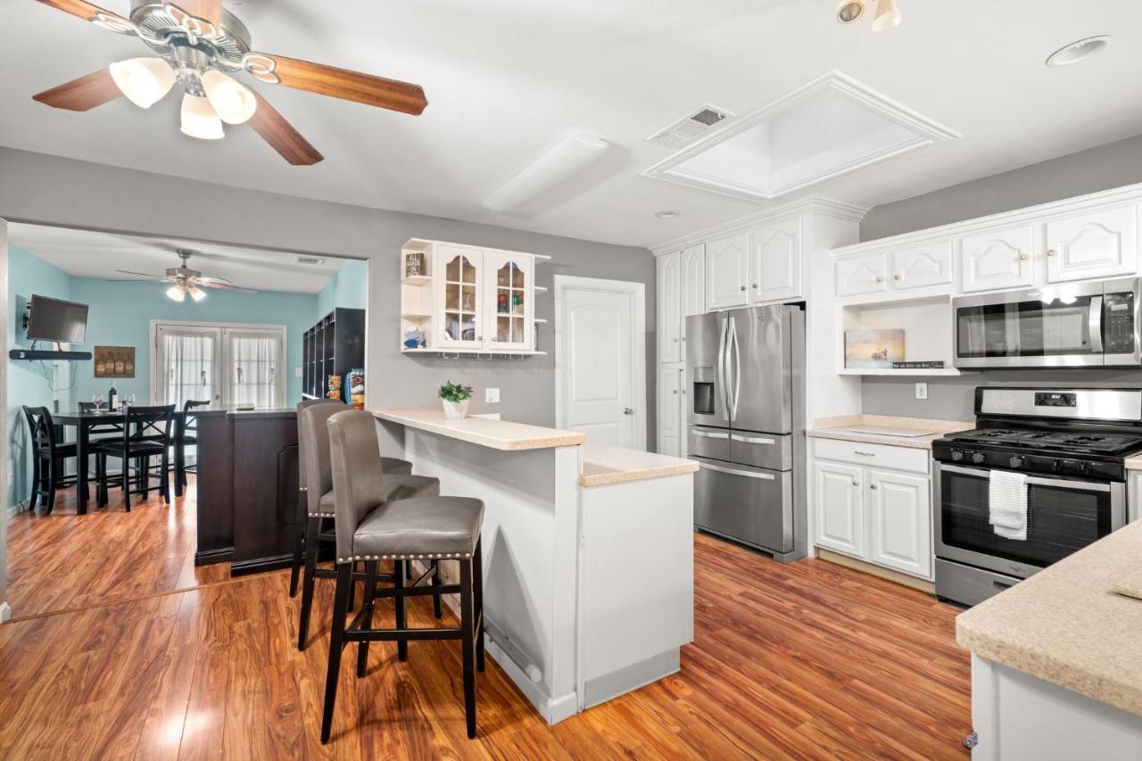 1 Min To Beach Ocean Breeze 3Br Fast Wifi Galveston Dış mekan fotoğraf